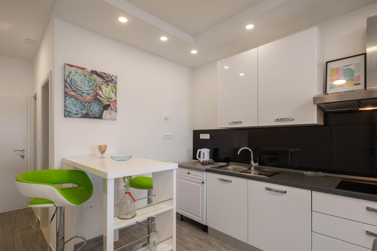 Ferienwohnung Seaside Deluxe Jesenice  Exterior foto