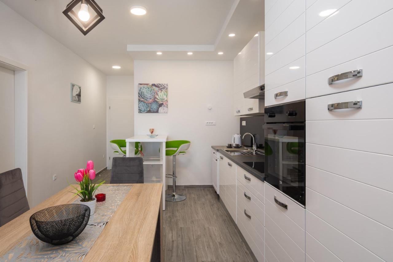 Ferienwohnung Seaside Deluxe Jesenice  Exterior foto